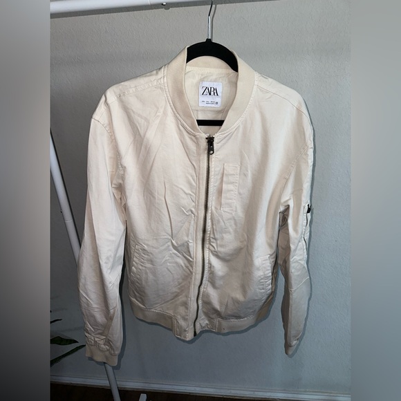 Zara Jacket - Picture 1 of 3